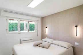 Camaiore Modern Flat 500 mt from the Sea with Parking, Camaiore